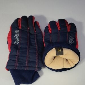 Men's  Or Womens Navy and Red Winter Gloves. Sz M